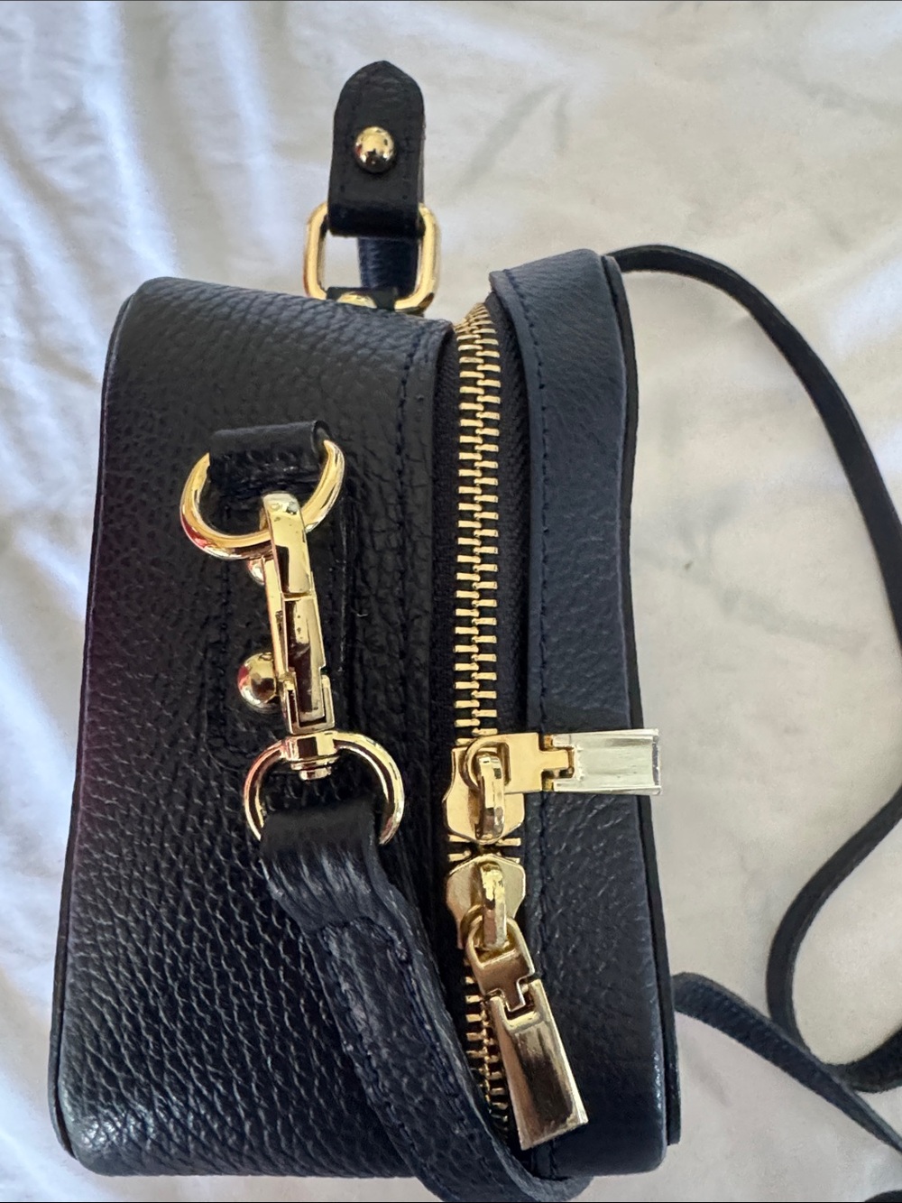 Crossbody blue leather never used
